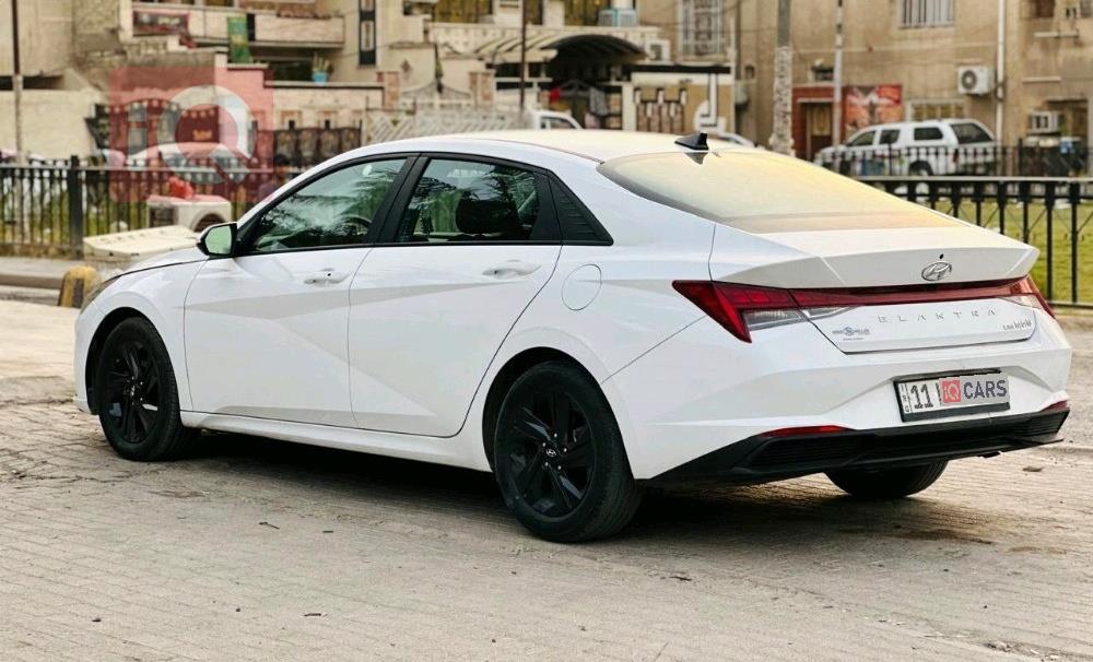 هیوندای ئەلەنترا